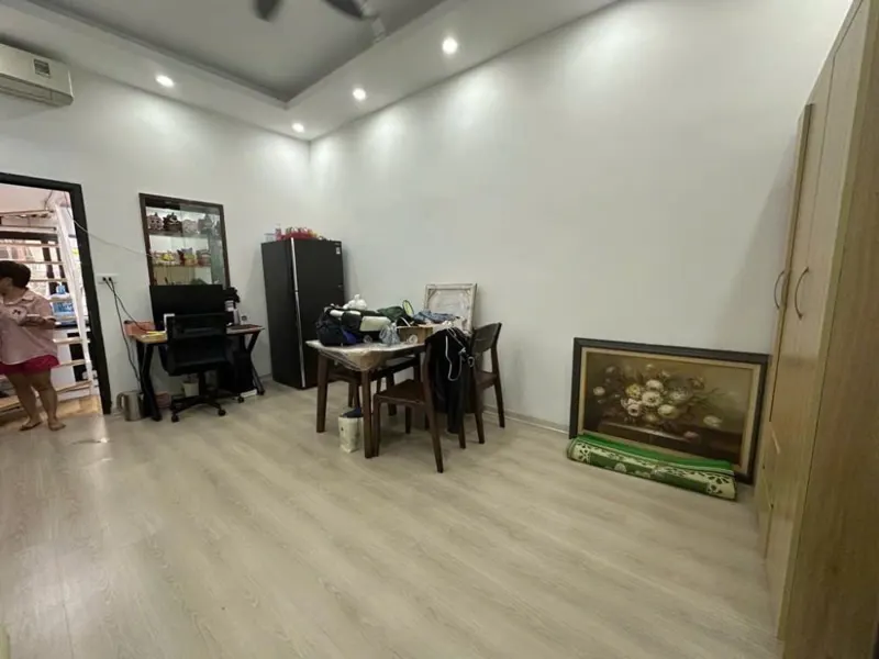 Bán nhà tập thể phố cổ - Giá 3 tỷx - Vị trí đẹp - Hưng 0971947307