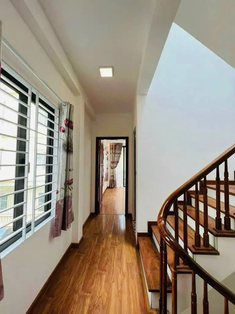 Bán Nhà Kim Giang 39m2, 5 Tầng, 7.25 Tỷ - 2 Mặt Tiền, Thông Thoáng