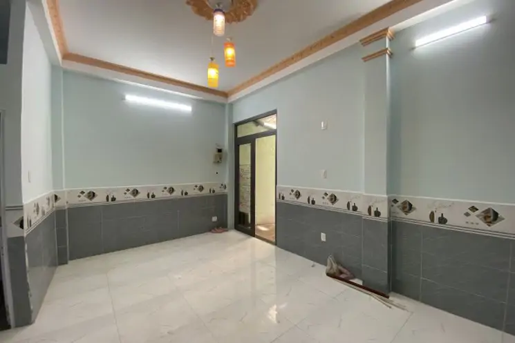 ♥ 2.25 Tỷ Nhà Gần Đường Lý Thái Tổ, Ô Tô Đậu 40M, 2.5 Tầng Cứng Cáp Sạch Đẹp 3Pn