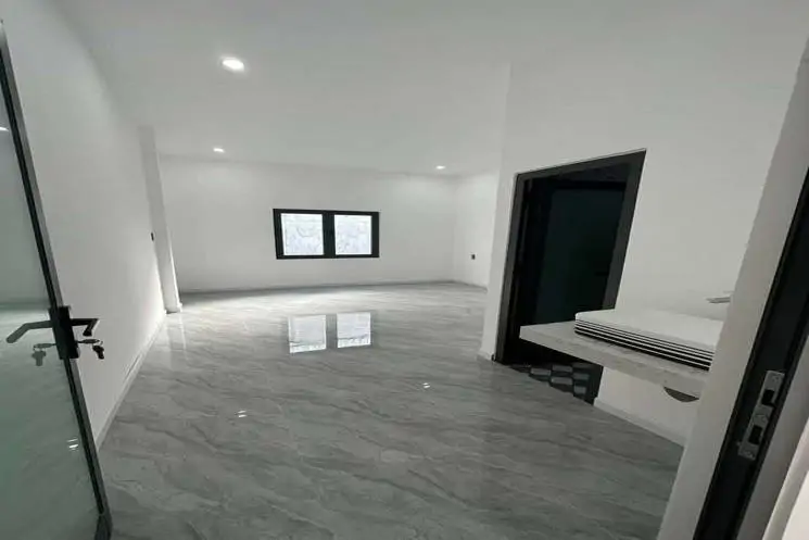 Nhà Mới Keng 3 Tầng Mặt Tiền Đường Nguyễn Xuân Hữu - ảnh 1