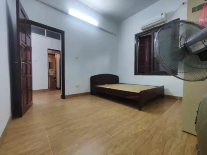 Cho Thuê Căn Hộ Tập Thể 7.2 Ha Vĩnh Phúc, Ba Đình - Nội Thất Đầy Đủ, Giá Tốt