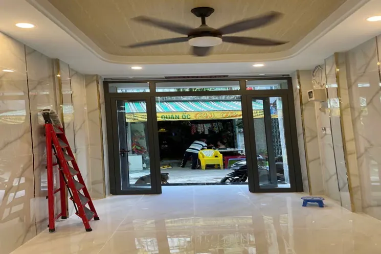 Ni Sư Huỳnh Liên-Nhà Mới Tinh Dọn Vào Ở Nhà-Nhỉnh 4 Tỷ-Xe Hơi Đậu Tận Cửa-Full Tiện Ích