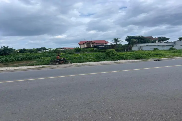 Chủ Gửi Bán Gấp Lô Đất Mặt Tiền Đường Nhựa Thị Xã Tân Uyên Tỉnh Bình Dương