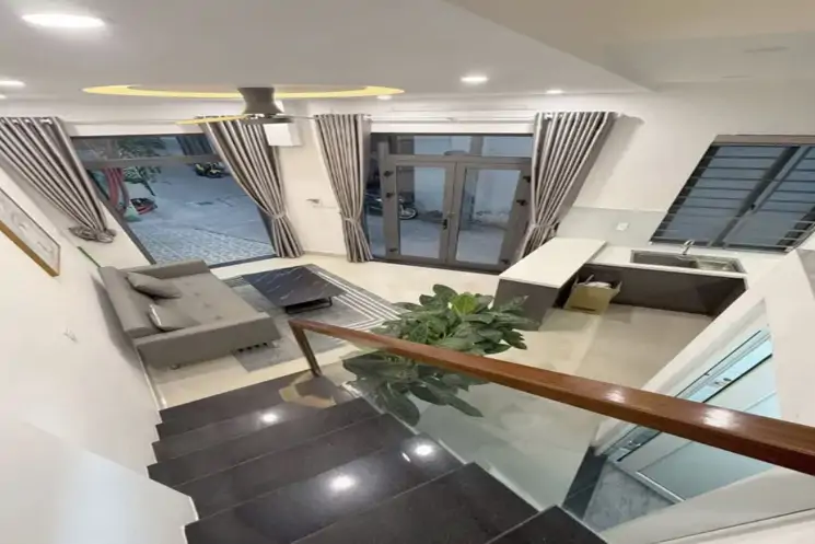 Nhà 3 Tầng 2 Mặt Kiệt Oto Lê Đình Lý . Mặt Tiền Rộng 5M2 - ảnh 1