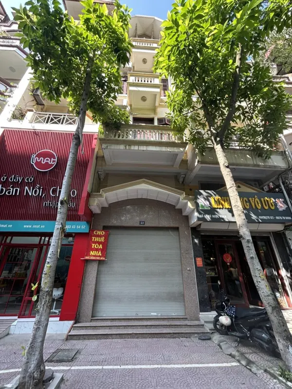 Chính chủ cho thuê nhà mặt phố Vũ Ngọc Phan - Đống Đa, Hà Nội