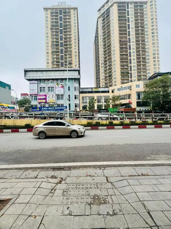 Bán nhà mới đẹp 5 tầng, 85m2, view Quận Ủy, an ninh tốt - Vũng Ngọc Phan