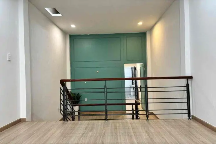 Nhà 2 Tầng Mới Đẹp, Full Nội Thất – Kiệt Oto, Gần Trung Tâm, Chỉ 2.7 Tỷ! - ảnh 1