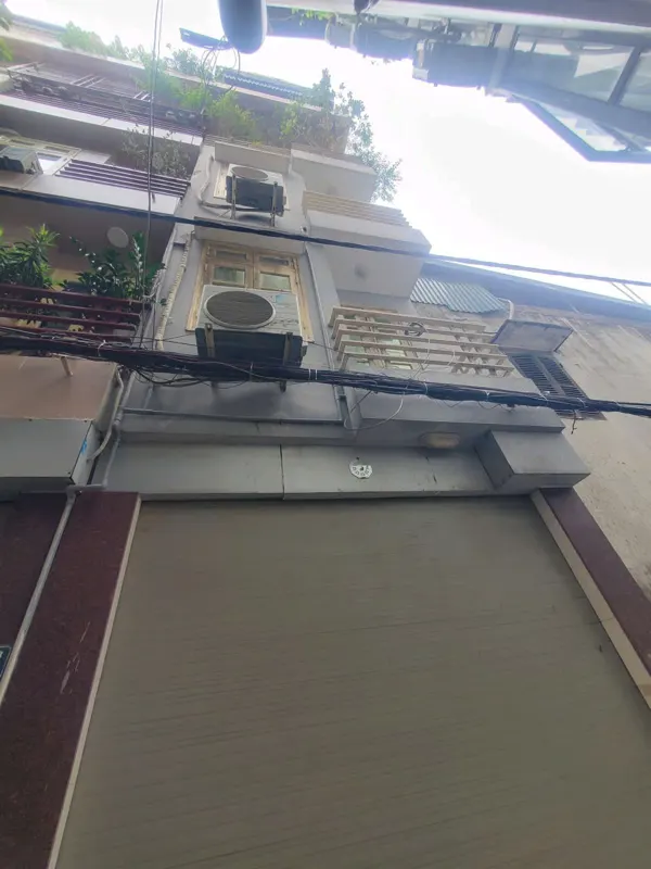 Bán nhà ngọc lâm, Long Biên 5 tầng, 37m² ô tô đỗ cửa - 8.8 tỷ