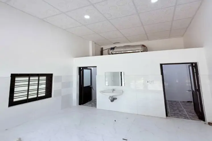 Nhà Cấp 4 . 2 Mặt Tiền Đường Mân Quang 6 . Dt:102m . Ngang 6M - ảnh 1