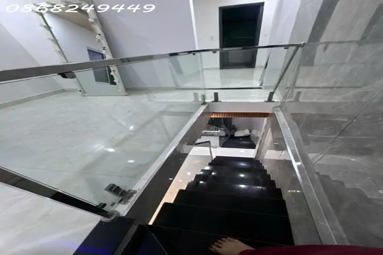 Bán Nhà Trung Tâm Hải Châu, Vài Bước Ra Lê Duẩn, 2 Tầng Rưỡi Mà Giá Chỉ Nhỉnh 3 Tỷ - ảnh 1