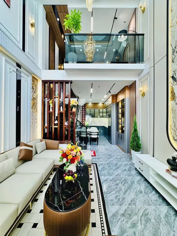 Bán Gấp Nhà Quận 5 - Trần Hưng Đạo - Vị Trí Trung Tâm, Giá Tốt