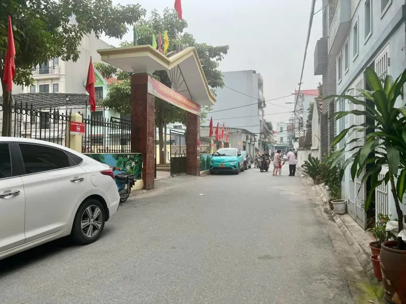 Bán Đất Cống Thôn, Gia Lâm: Ngõ Ô Tô, Kinh Doanh Tốt - Giá Tốt