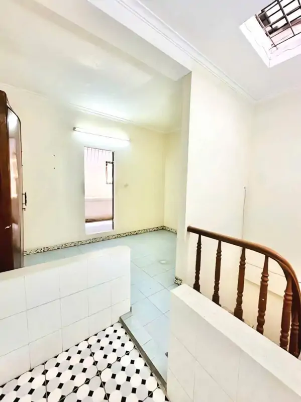 Bán đất tặng nhà 3 tầng Mê Linh, Hà Nội - Vị trí đẹp, kinh doanh sầm uất