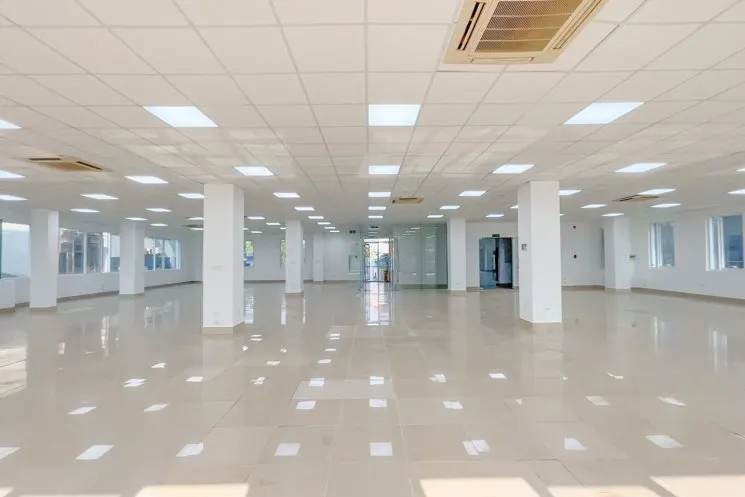Mặt Phố Minh Khai – Lô Góc 2 Thoáng – 52M² – Mt 5.7M – Thang Máy – 39,5 Tỷ
