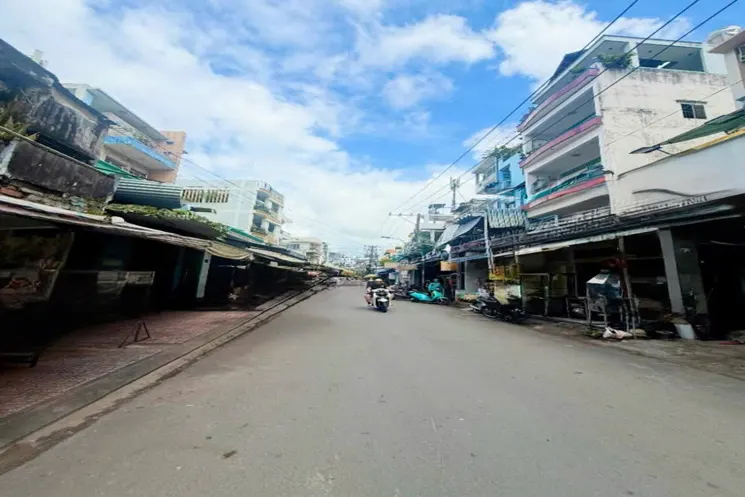 Ngang Hiếm Gần 6M – Mặt Tiền Đẹp – 95M² – 4 Tầng Mới Tinh – Trần Văn Quang – 15 Tỷ Xíu.
