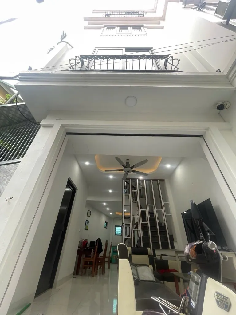 Bán nhà Đông La, Hoài Đức: 4 tầng, 3PN, lô góc đẹp, giá 3.45 tỷ