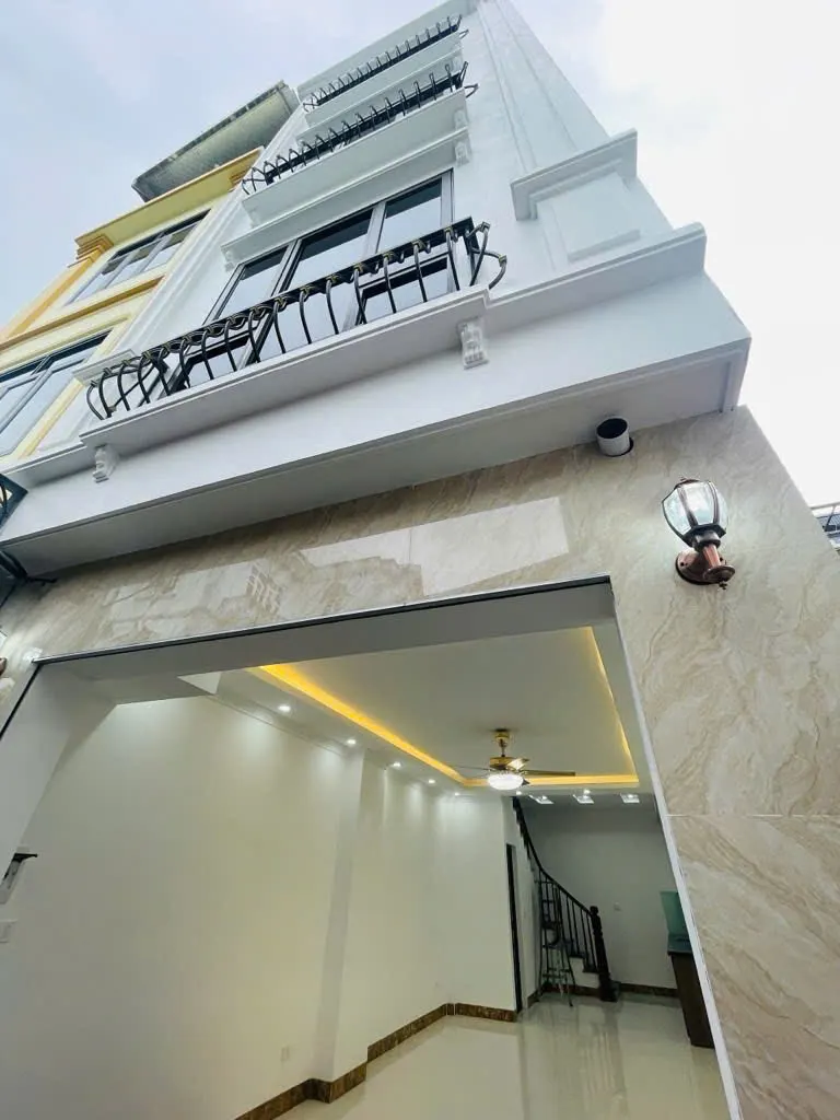 Nhà 4 Tầng Nở Hậu 36m2 - Vị Trí Đắc Địa Kim Chung Di Trạch