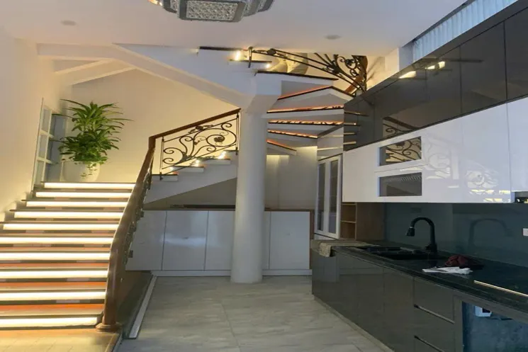 Bán Nhà Hồng Tiến 58M 4 Tầng Mt9m 3 Thoáng Hơn 11 Tỷ
