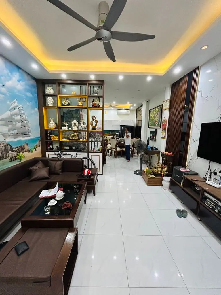 🏡 Nhà Phố Kim Ngưu - Hai Bà Trưng - Lô Góc Nở Hậu - 5 Tầng - Giá Tốt