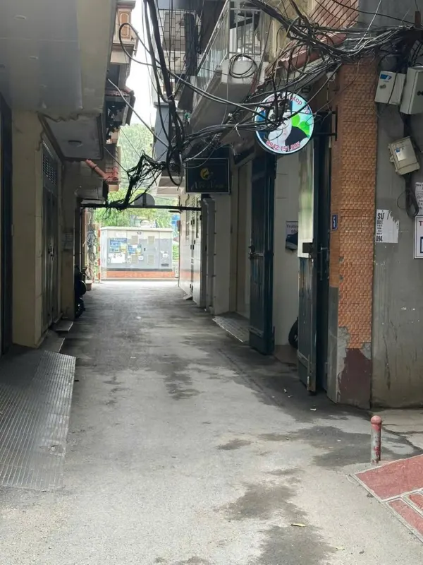 Bán Nhà Nguyễn Khang - Trần Duy Hưng - 6 Tầng, Thang Máy, Kinh Doanh