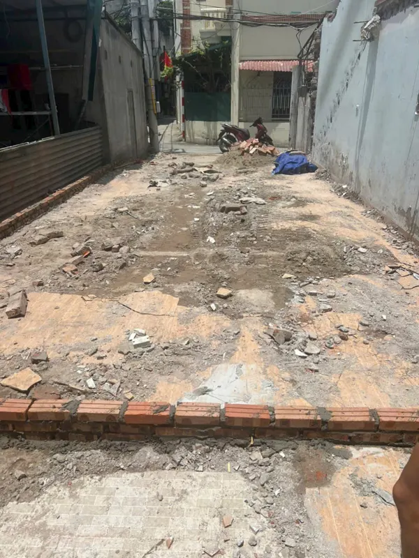 Bán đất Việt Hưng 65m2, giá chỉ 130tr/m2 - Ô tô vào nhà