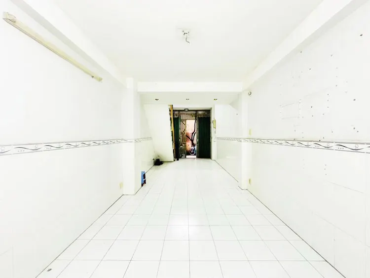 Nhà 4 Tầng Tân Bình - Phạm Văn Hai - 6.x Tỷ TL - Vị Trí Đẹp
