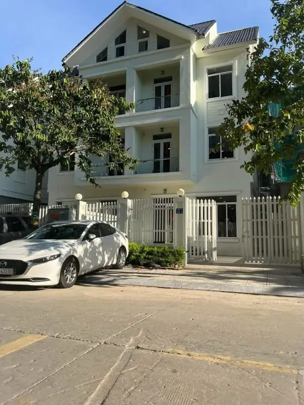 Bán Biệt Thự Đơn Lập Nghĩa Đô - Vị Trí Đầu Starlake - 400m2 - Giá 185 tỷ - ảnh 1