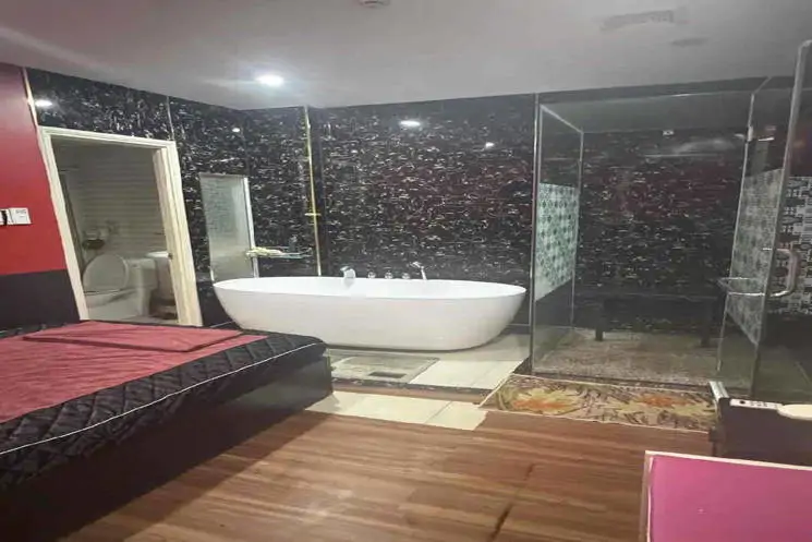 Bán Tòa Nhà 4 Tầng Mặt Tiền Hồ Nghinh – “Trái Tim Vàng” Của Du Lịch Sơn Trà, Đà Nẵng - ảnh 1