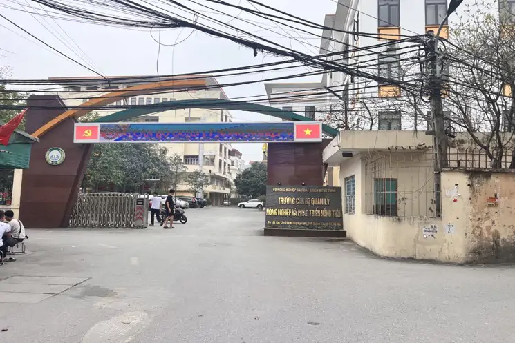 Viện Khnn Vĩnh Quỳnh 50M 3 Tầng 7.45 Tỷ