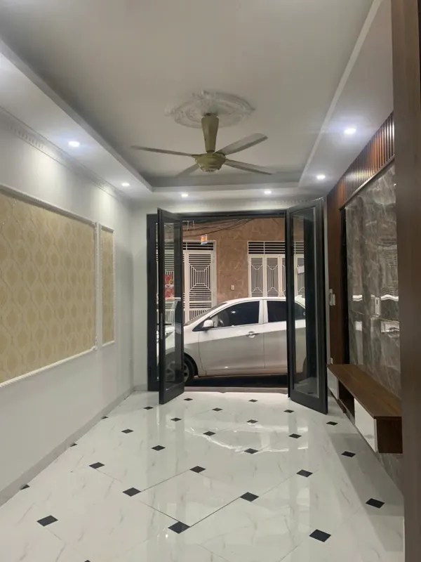 Bán nhà mới 5 tầng, 2 mặt thoáng, ô tô vào cửa - Đa Sỹ - Giá 6.x tỷ