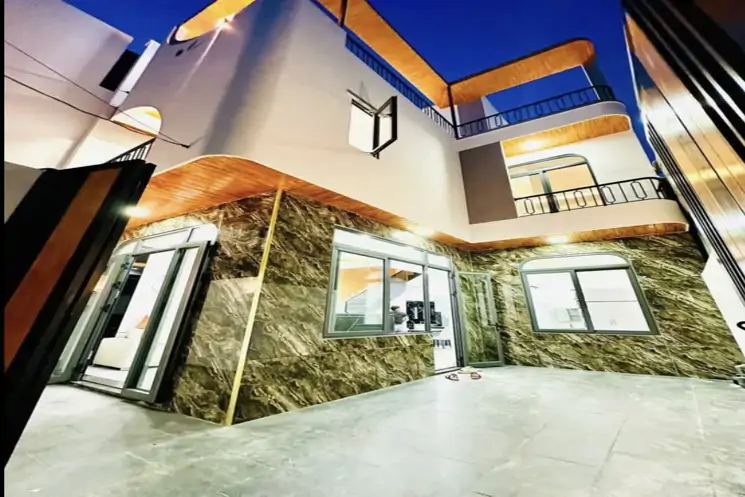 Villa 3 Tầng Kiệt Oto Tôn Đản . Dt:80m , Ngang 7M - ảnh 1