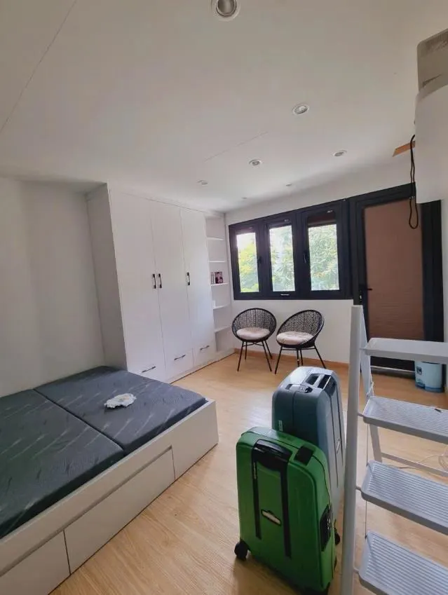 Biệt Thự Lô Góc 4 Tầng, 190m2 - Vỉa Hè 6m - Kinh Doanh Đỉnh Cao Tây Hà Nội