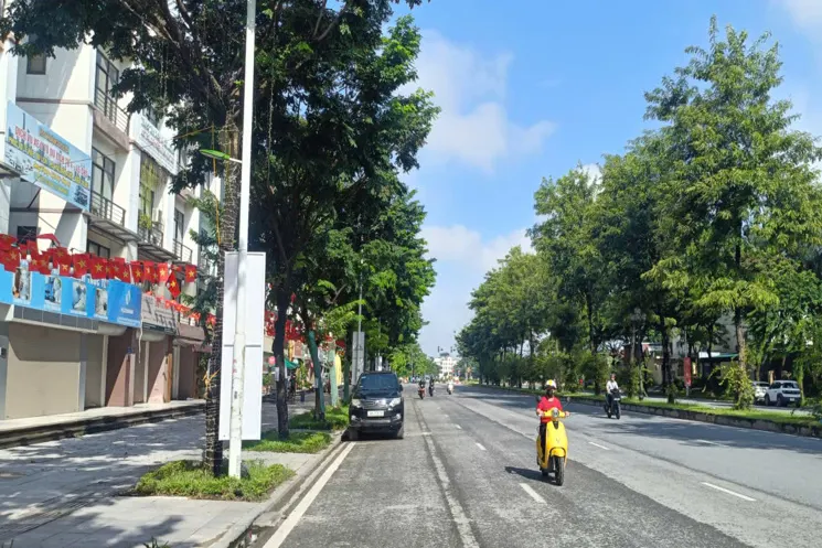 Nhà Vườn Trịnh Văn Bô 152.4M2 - 5T, 2 Mặt Đường, Kd, Ở Vip, Giá 33.2Tỷ