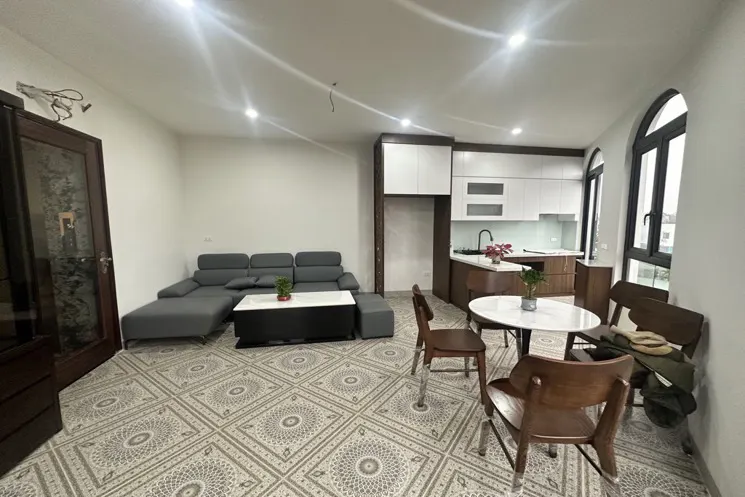 Bán Nhà Đẹp Ngọc Thuỵ - Thang Máy- Full Nội Thất- Nhỉnh 10 Tỷ(tl)