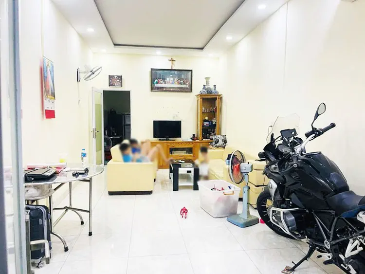 Bán nhà Tân Bình - Lạc Long Quân - 47m2 - 7 tỷ TL - Vị trí đẹp