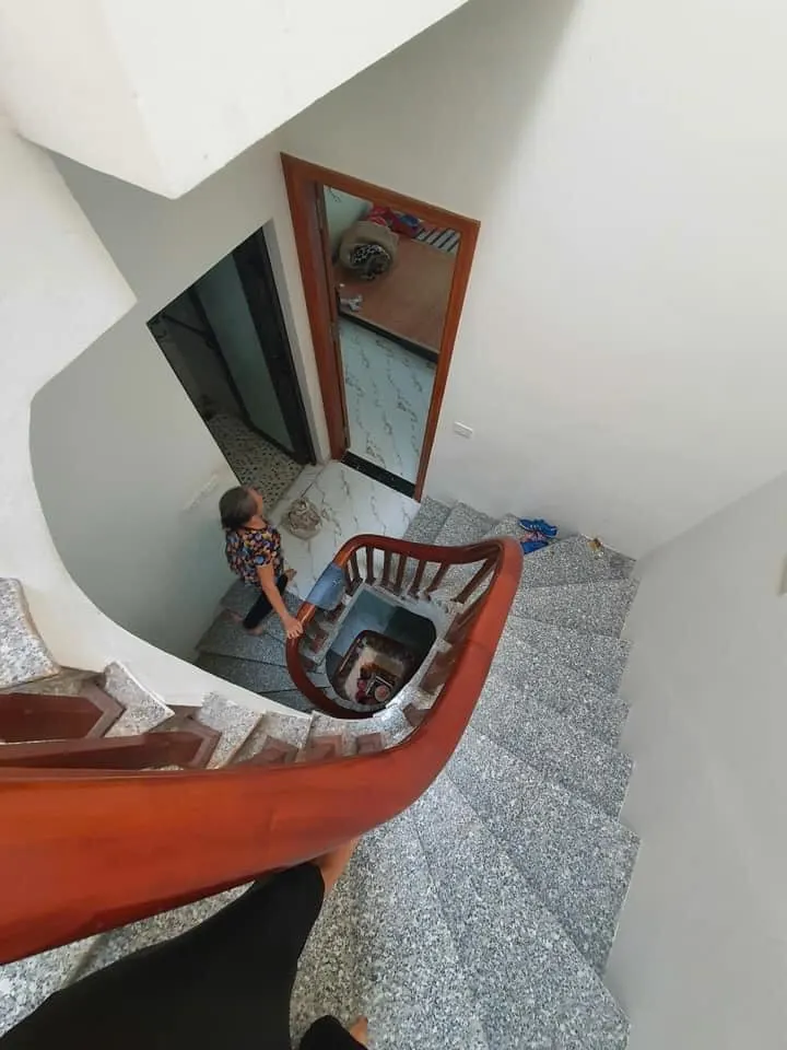 Nhà Xốm Phú Lương Ô Tô Tránh - 4 Tầng Full Nội Thất - Giá Hơn 4 Tỷ