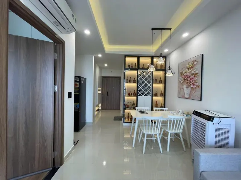 Căn Hộ 2PN, 60m², 2.1 Tỷ - Full Nội Thất, Sổ Sẵn - View Hồ Bơi
