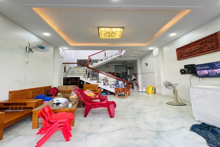 Nhà Đẹp Hẻm Xe Hơi – Huỳnh Thị Hai, Q12 – Giá Chỉ 4.5 Tỷ