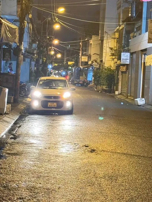 Nhà 4 Tầng Tân Bình - Hẻm Xe Hơi - Gần K300 - Giá 11.3 Tỷ