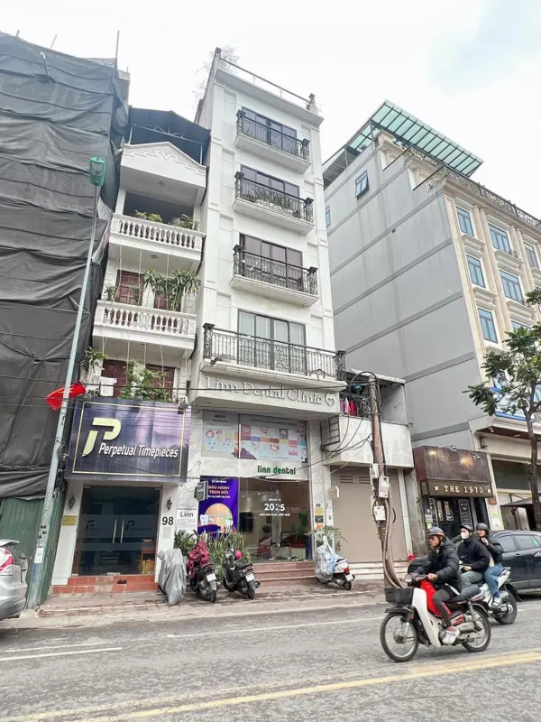 Bán nhà mặt phố Hoàng Ngân, Thanh Xuân – 70m2, 4 tầng, MT 5.5m, Giá Tốt