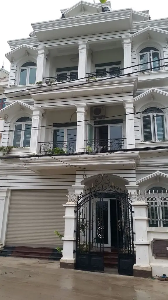 Cho Thuê Nhà 3.5 Tầng Hiện Đại, Vị Trí Đắc Địa - Cộng Hòa, Hoài Đức, Hà Nội