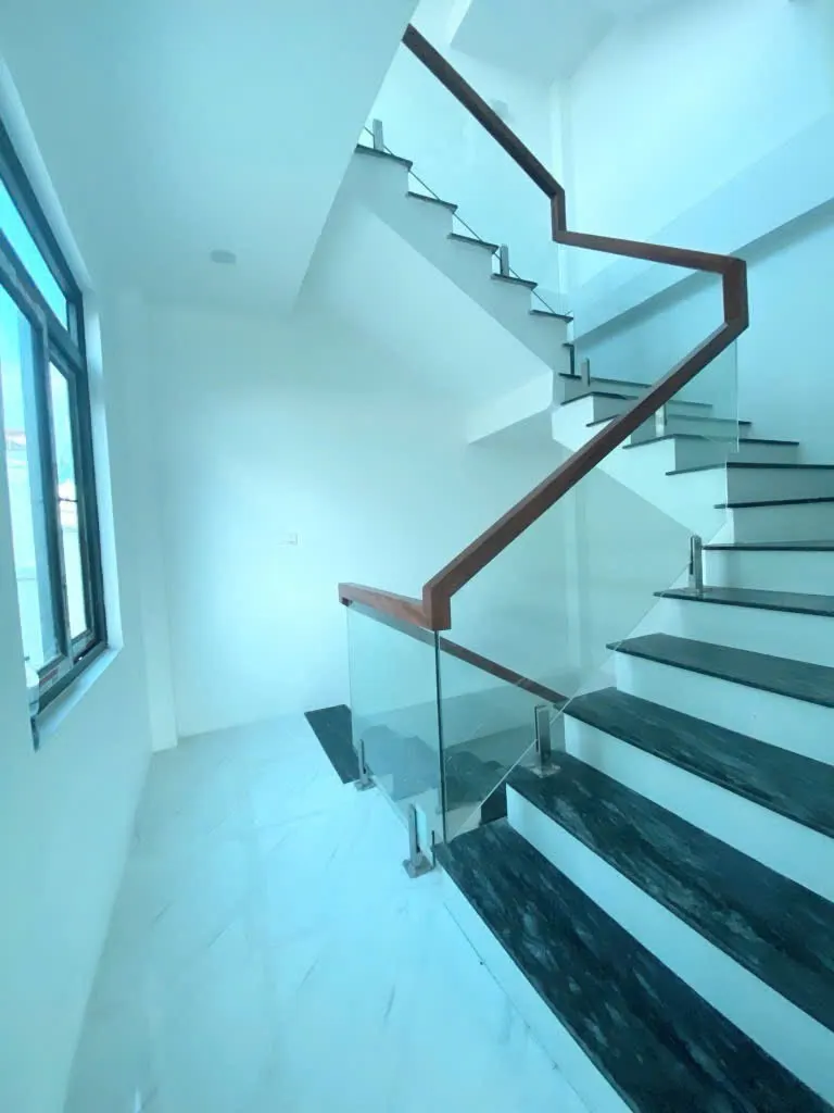 Bán nhà Dương Nội đẹp mới - Lô góc 3 thoáng - Giá 5.5 tỷ