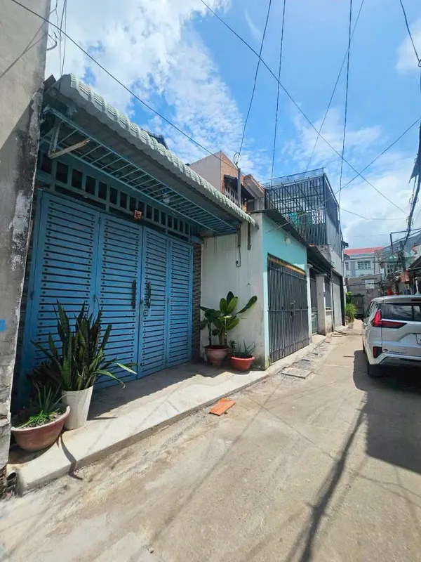 Nhà 4.05x26m, Đường Ô Tô, Gần Ủy Ban P. Thới An, Quận 12 - 5.5 Tỷ