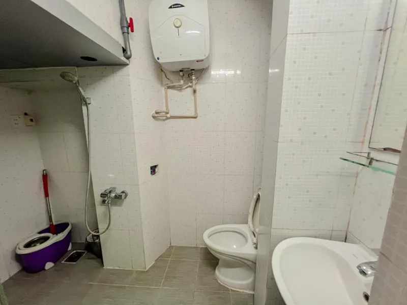 Bán Căn Hộ Tập Thể Ba Đình - 4.3 Tỷ - Vị Trí Đẹp, Ô Tô Đỗ Cận Cửa
