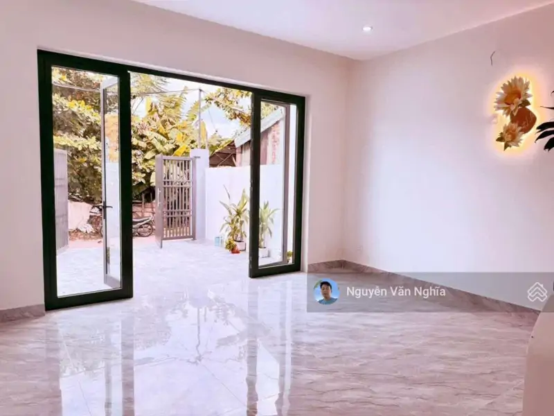 Hiếm! Lô Góc Mặt Tiền Chợ Bình Kỳ Nhà C4 Mới Keng 100M Giá Chỉ 3.X Tỷ - ảnh 1