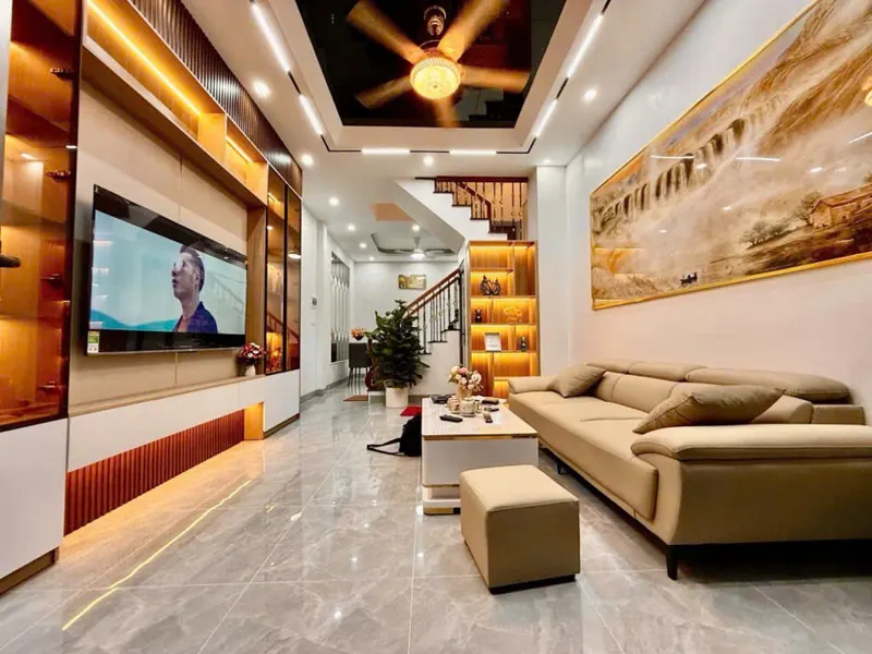 Vũ Hữu Lê Văn Lương - 33M2 - Nhà Dân Xây Chắc Chắn - Long Lanh - Khu Vực Ngã Tư Đèn Xanh Đỏ Khuất