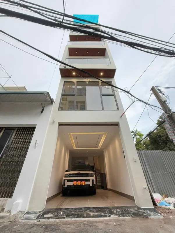 Bán nhà Phúc Đồng, Long Biên: Thang Máy, Ô Tô Tránh, Gần Aeon Long Biên