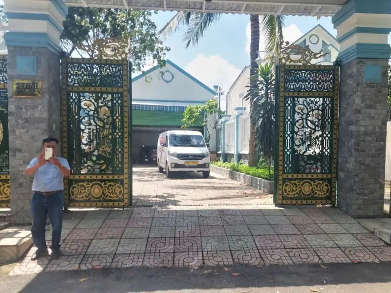 Bán Nhà 390M² Dĩ An,Ngang Khủng 12M,Shr Đường Xe Hơi 2 Chiều,Giá Đầu Tư - ảnh 1