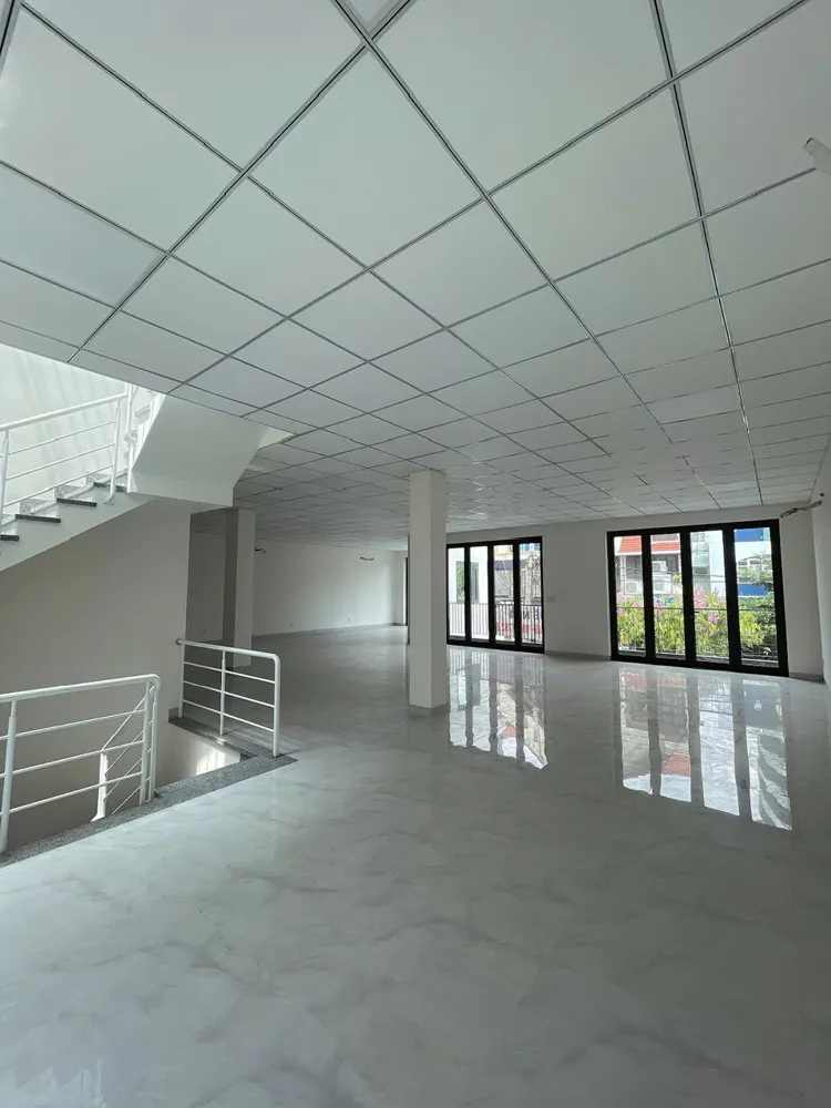 Cho Thuê Nhà Mặt Tiền Nguyên Căn Đường Lê Đinh Thám Giao Duy Tân 3 Tầng Dt 600 M2
