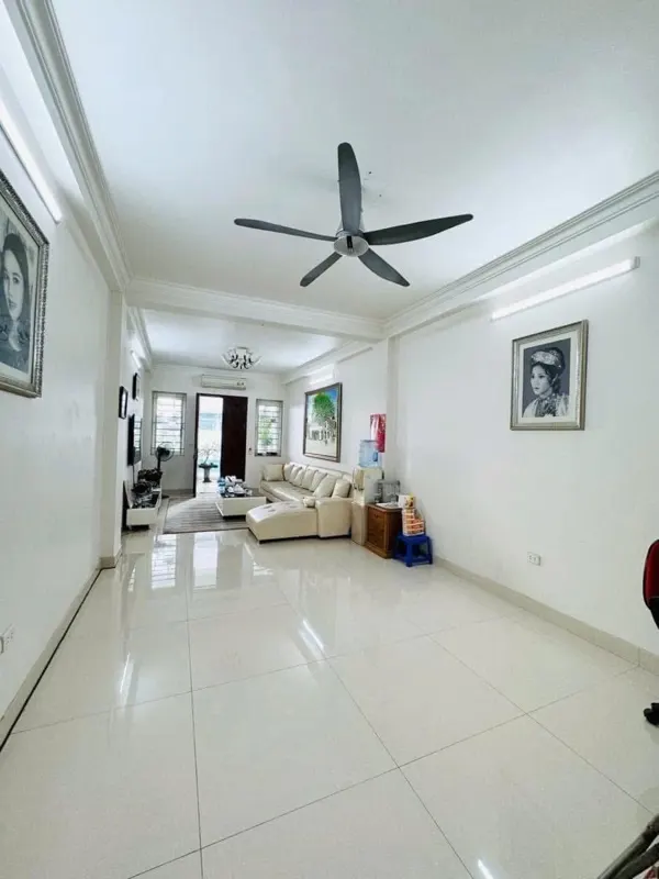 Bán nhà mặt phố Bạch Mai 70m2, 5 tầng, Vỉa hè, Kinh doanh - 27 tỷ